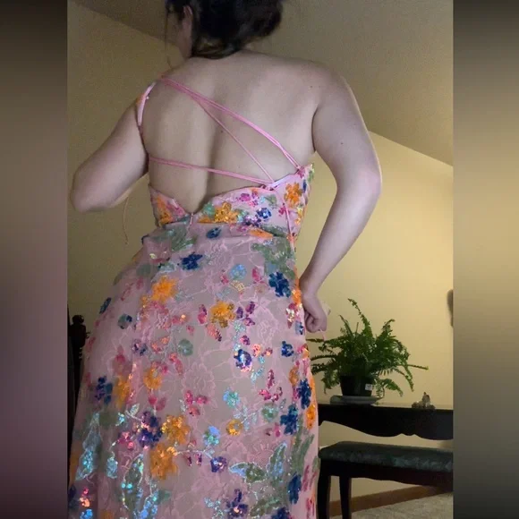 Mac Duggal Sequin Floral Gown - Picture 9 of 11